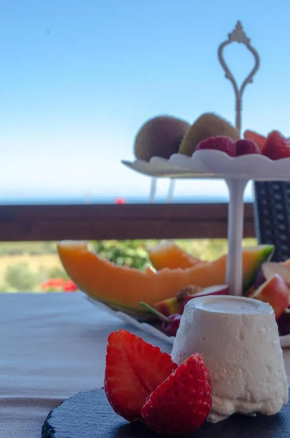 La Minditta San Teodoro  Bed & Breakfast