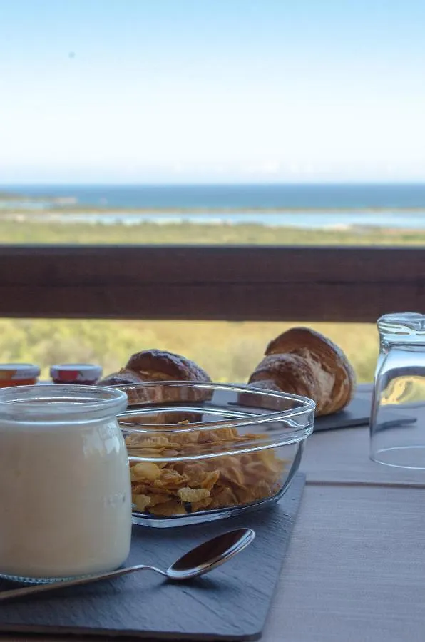 Bed and Breakfast La Minditta San Teodoro