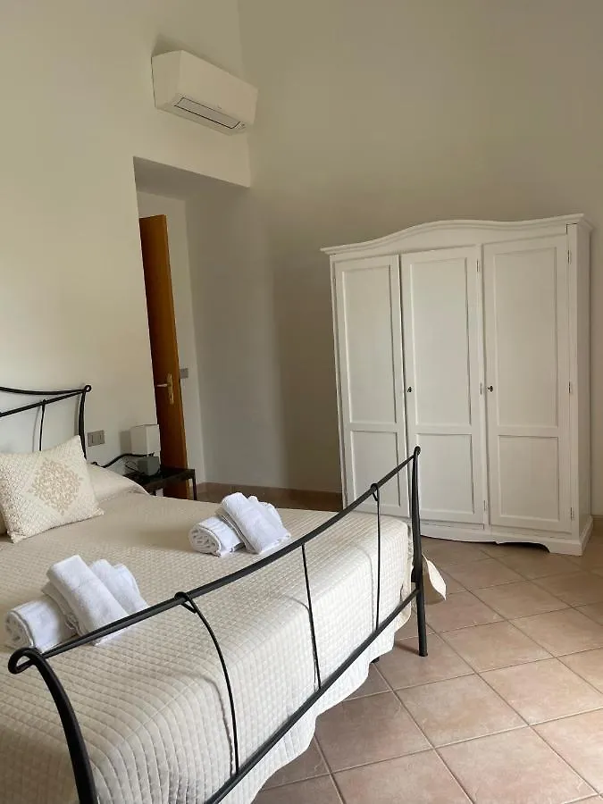 La Minditta San Teodoro  Bed & Breakfast